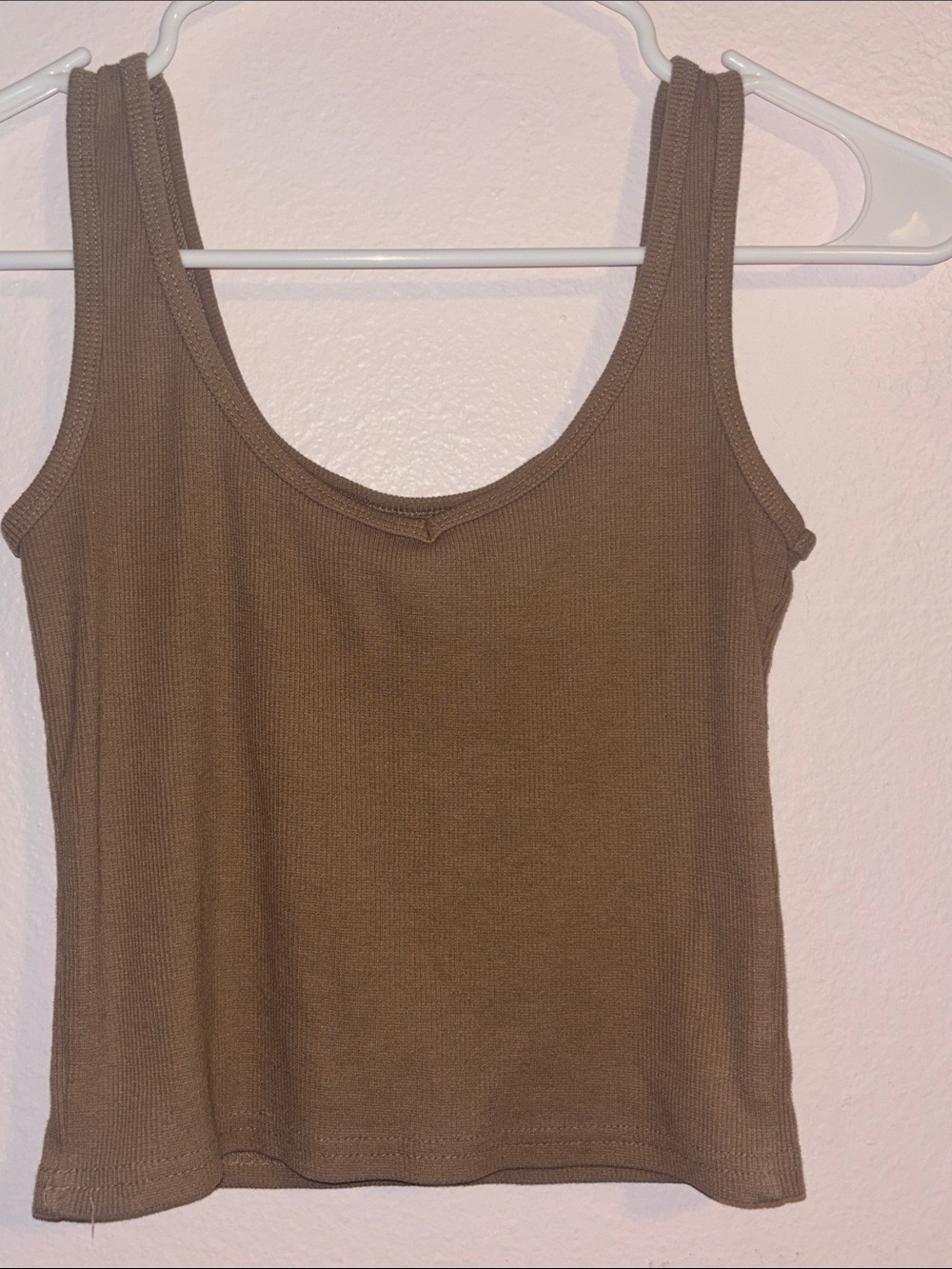 Women's Ribbed Cropped Tank Top in Brown, Size S